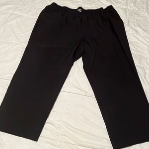 Black Capris